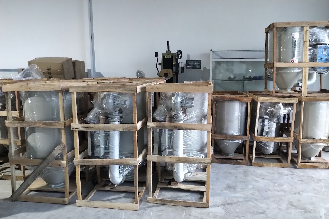 Phễu sấy nhựa công suất lớn