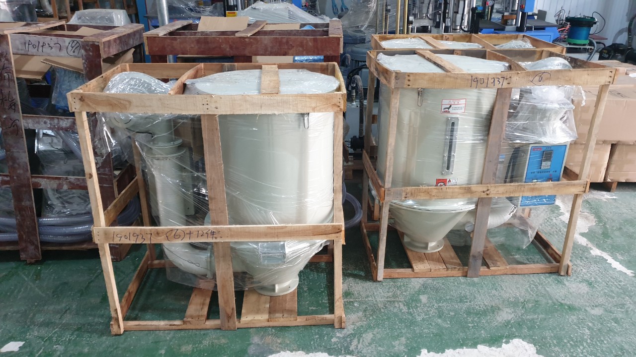 Phễu sấy nhựa tự động